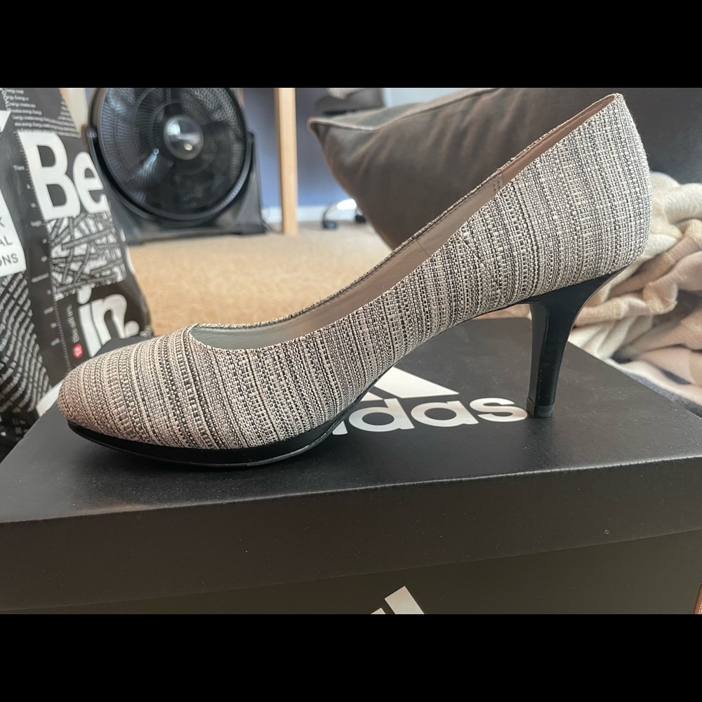 Kelly & Katie Black and White Pumps